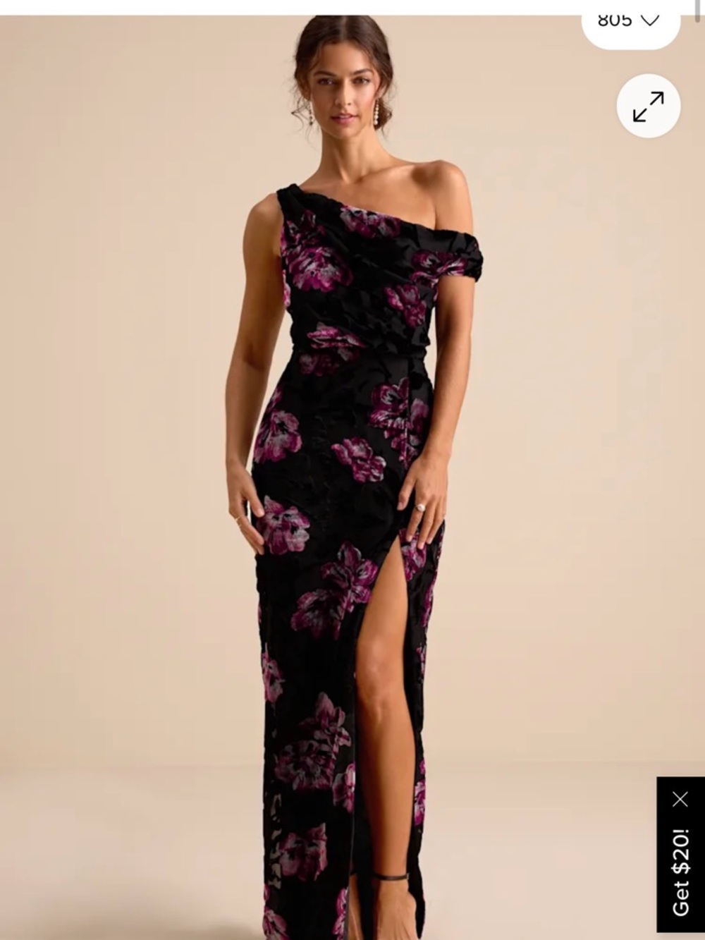 Lulu's Black One-Shoulder Floral Evening Gown with Magenta Flowers